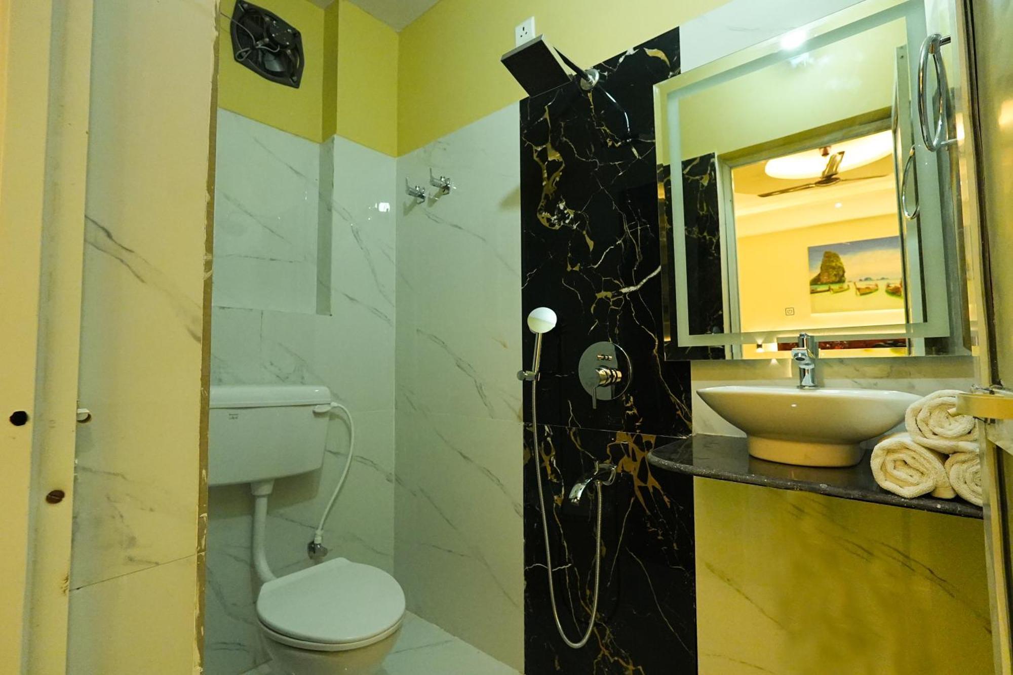Hotel Rj ปัฏนา ภายนอก รูปภาพ