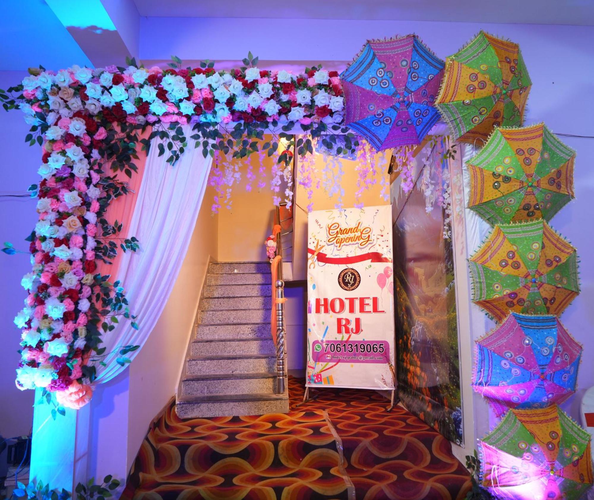 Hotel Rj ปัฏนา ภายนอก รูปภาพ